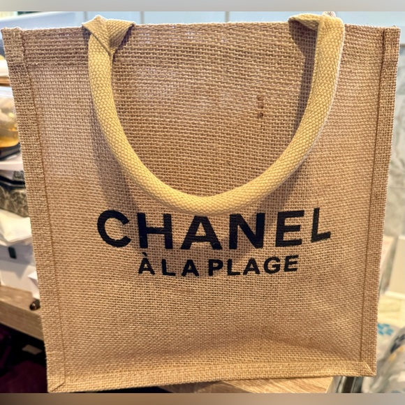 CHANEL Handbags - CHANEL Bag